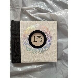 Hallmark Quinceañera Photo Album‎